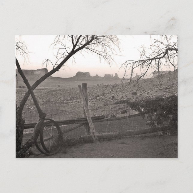 Postal fotográfica del Valle del Monumento de la V (Anverso)