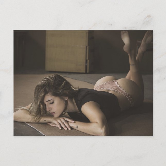 Postal fotográfica modelo de lencería (Anverso)