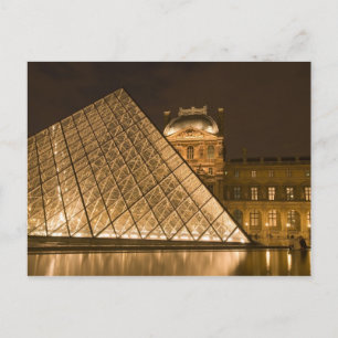 Postal Francia, París. El Louvre al anochecer. Crédito 2