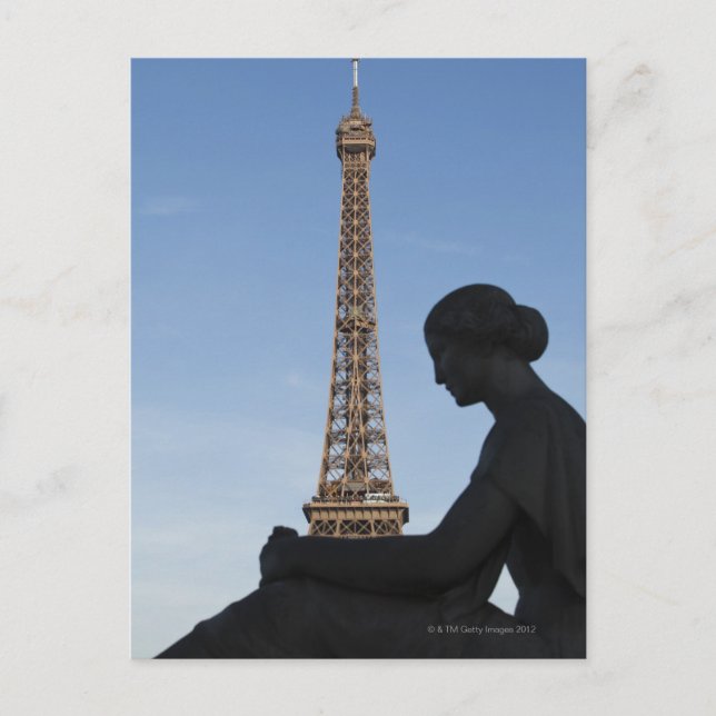 Postal Francia, París, estatua de mujer frente a (Anverso)