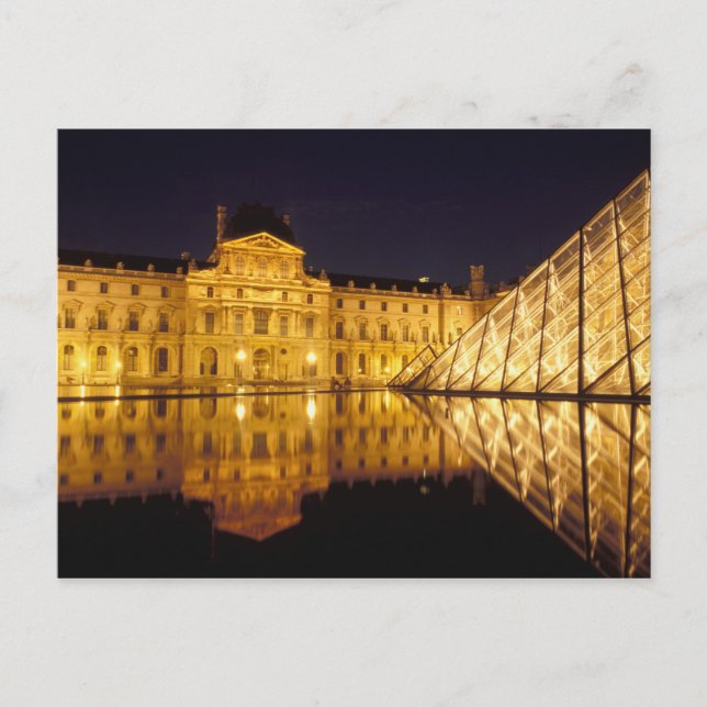 Postal Francia, París, museo Louvre de noche. (Anverso)
