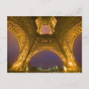 Postal Francia, París. Torre Eiffel iluminada a las 2