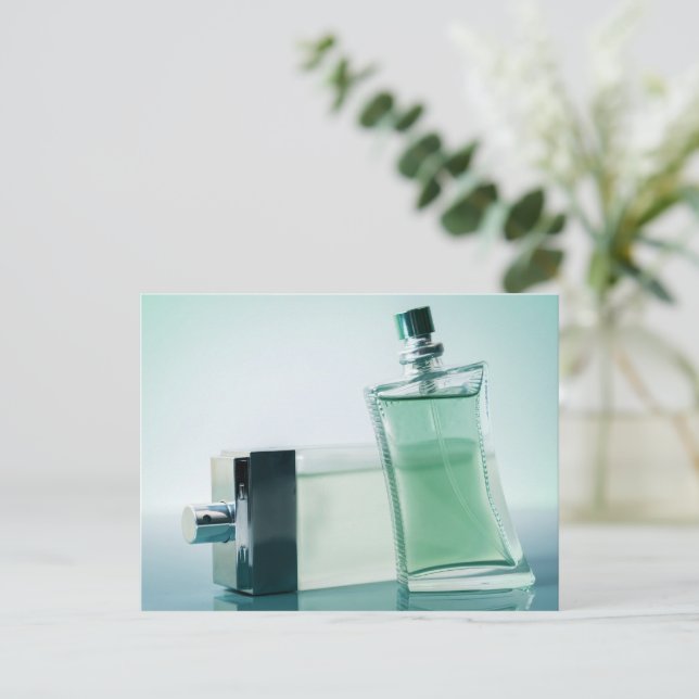 Postal Frasco de perfume de moda (Anverso de pie)