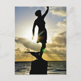 Postal Frau in der Sonne