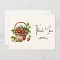 Fresas frescas en una canasta de mimbre Gracias