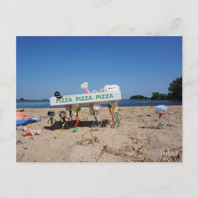 Postal Fubby's die op het strand een pizza stelen. (Anverso)
