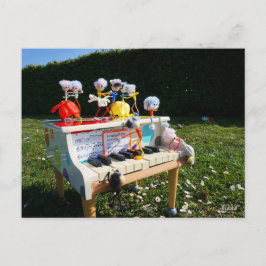 Postal Fubby's op piano die muziek maken en dansen.