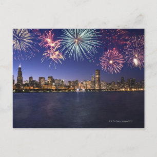 Postal Fuegos artificiales sobre el perfil de Chicago 2