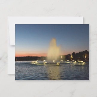 Postal Fuente de Neptuno iluminada por la noche, Versalle
