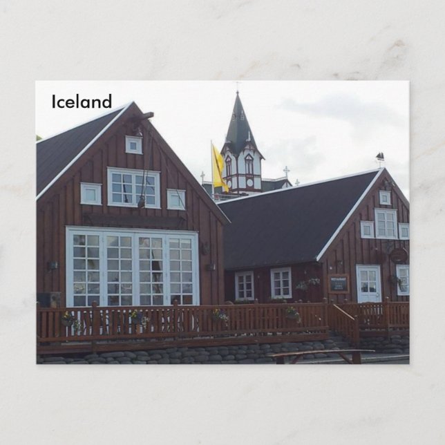 Postal Gamli Baukur y la Iglesia de Húsavík, Islandia (Anverso)