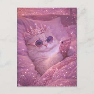 Postal Gata Princesa Mimada Mensajeando en la Cama