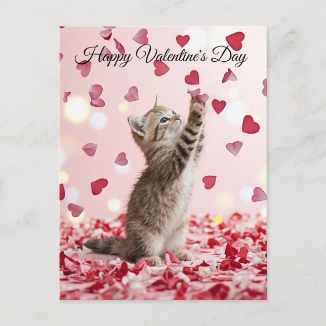 Postal Gatito Adorable Atrapando Pétalos de Corazón de Sa (Anverso)