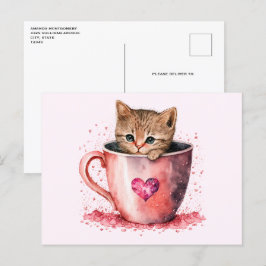 Postal Gatito lindo en una taza de té con corazones