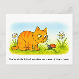 Postal Gato de dibujos animados lindo viendo mariquita en