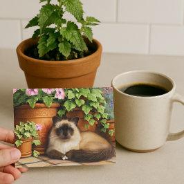 Postal Gato siamés acostado junto a flores amante de los 