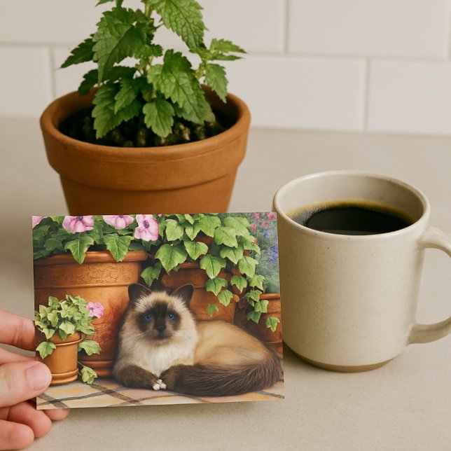 Postal Gato siamés acostado junto a flores amante de los  (Subido por el creador)