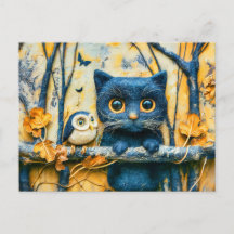 Gato y búho en el bosque por la noche se sintieron