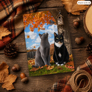 Postal Gatos de la temporada de otoño sentados bajo un ár