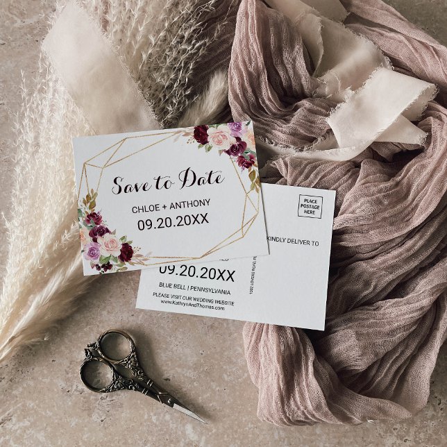 Postal Gold Geometric Burgundy Floral Save the Date Card (Subido por el creador)