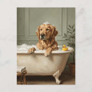 Postal Golden Retriever relajándose en un baño de burbuja