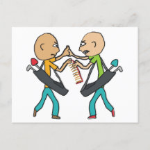 Golfistas calvos discutiendo sobre un peine