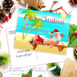 Postal Graciosos saludos navideños de Santa Beach<br><div class="desc">Difunde alegría de vacaciones con un giro con nuestra divertida tarjeta postal de felicitaciones navideñas de Santa Beach. Esta tarjeta única, diseñada con amor por Mylini Design, cuenta con jolly Santa disfrutando de sus propias vacaciones en una playa soleada. Creada con colores vibrantes y gráficos detallados, esta tarjeta seguramente traerá...</div>