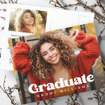 Postal Graduación año foto retro tipo de letra graduado<br><div class="desc">Graduación gracias a tu postal con tu foto y el texto "graduado" en una fuente retro con el nombre de tu graduado debajo. Foto adicional y mensaje de agradecimiento al personalizado en la parte de atrás.</div>