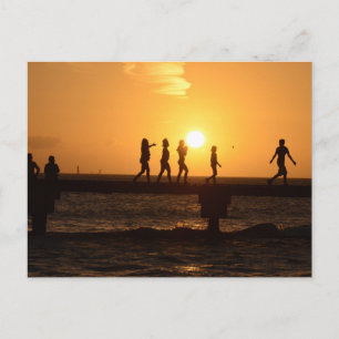Postal Gran fotografía de niños en el muelle en Key West