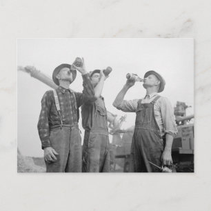 Postal Granjeros bebiendo cerveza, 1941