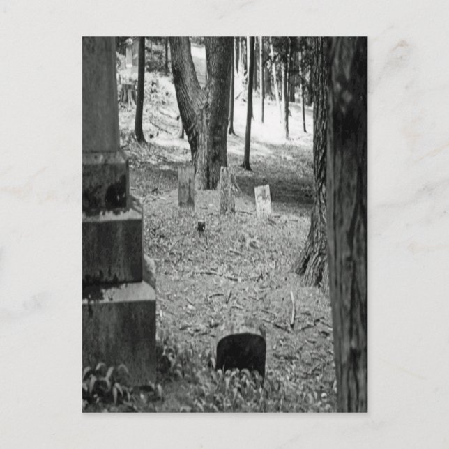 Postal Grave olvidada (Anverso)