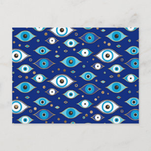 Amuleto triangular con ojo azul como protección contra el mal de ojo