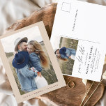 Postal Guión mínimo de la foto de Boho Save the Date<br><div class="desc">Boda Boho Terracotta Salven las tarjetas de fecha que tienen una foto en el frente. Las tarjetas Save the Date contienen una moderna tipografía de escritura cursiva con letras a mano que son elegantes,  simples y modernas para usar después de la minimalista celebración del día de la boda.</div>