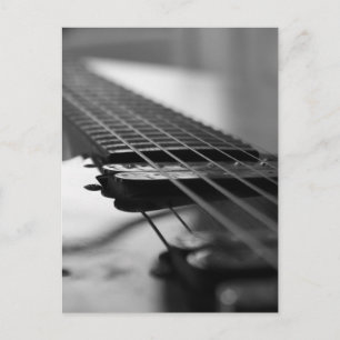 Postal Guitarra blanca y negra