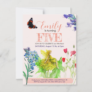 Postal Hada pequeña y flores silvestres