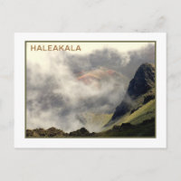 "HALEAKALA SUBIÓ A TRAVÉS DE LAS NUBES"