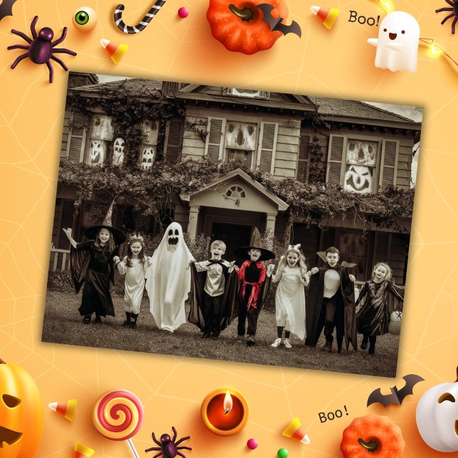 Postal Halloween Antiguo con Niños Disfrazados (Vintage Halloween with Children in Costumes Postcard)