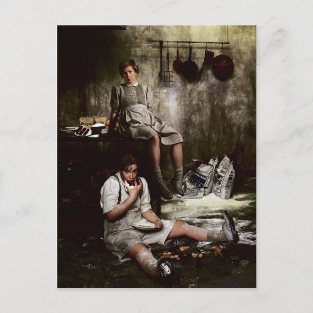 Postal Hansel y Gretel con pastel de chocolate (Anverso)