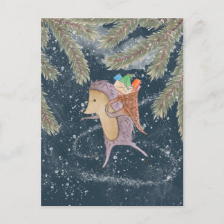 Postal Hedgehog en esquís. Cesta con regalo en el hombro