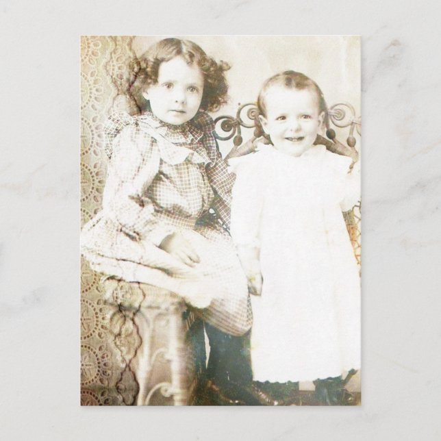 Postal Hermanas y encaje (Anverso)