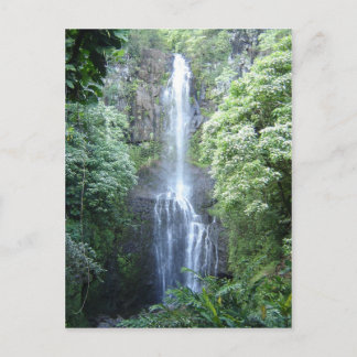 Postal Hermosa cascada de Maui