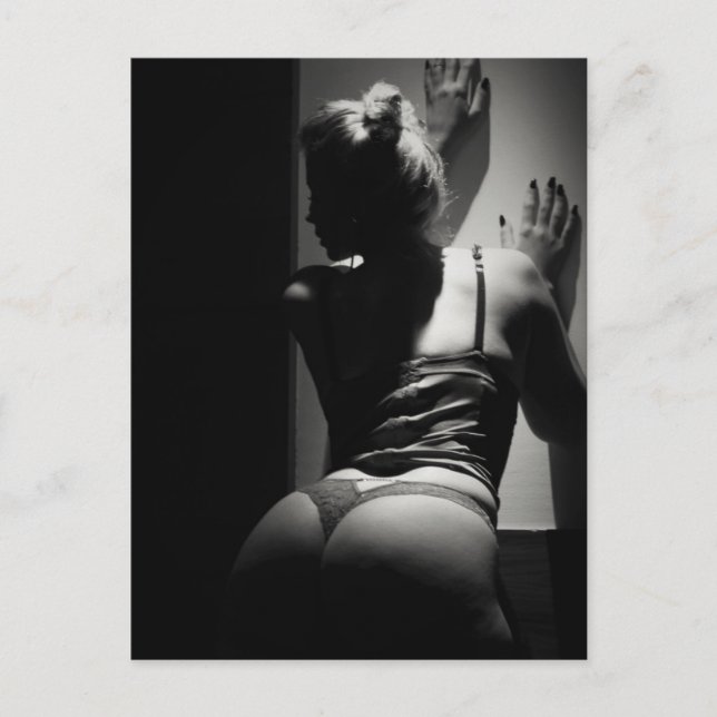 Postal Hermosa foto de lencería blanca y negra (Anverso)