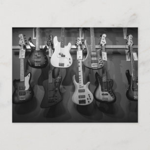 Postal Hermosa guitarra bajo