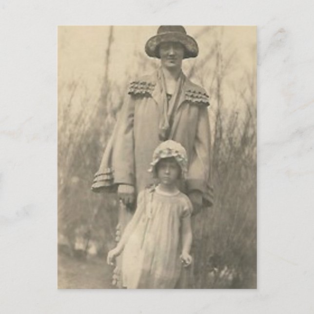 Postal Hermosa madre e hija (Anverso)