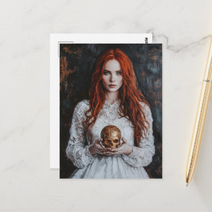 Postal Hermosa mujer pelirroja con una calavera de oro