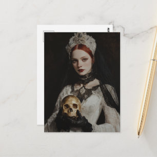 Postal Hermosa mujer pelirroja con una calavera dorada