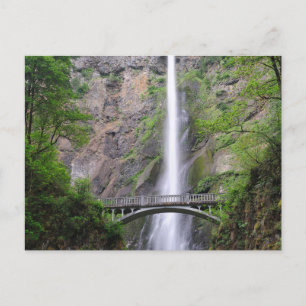 Postal Hermosa vista de las cataratas de Multnomah, Oregó