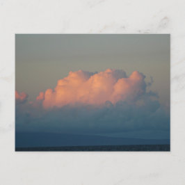 Postal Hermosas nubes cumulonimbus al atardecer en Hawaii