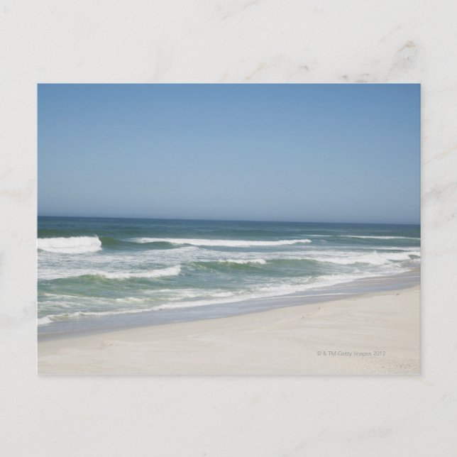 Postal Hermosas vistas de la playa contra el cielo despej (Anverso)