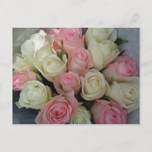 Postal Hermoso Bouquet de flores de rosas blancas rosas