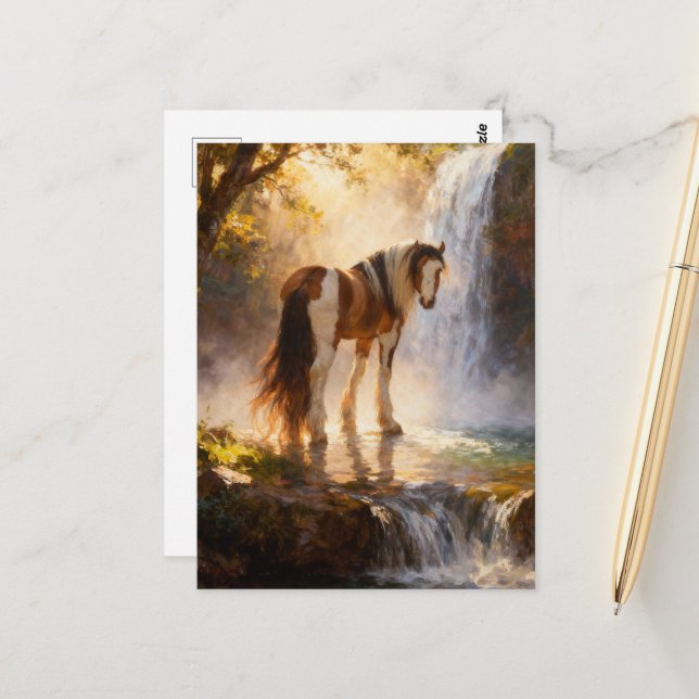 Postal Hermoso caballo Pinto Gypsy Vanner en la cascada (Anverso/Reverso In Situ)